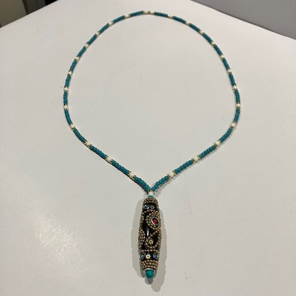 Indonesia Handmade Pendant Necklace Turquoise with white & golden spacers - Picture 5 of 11